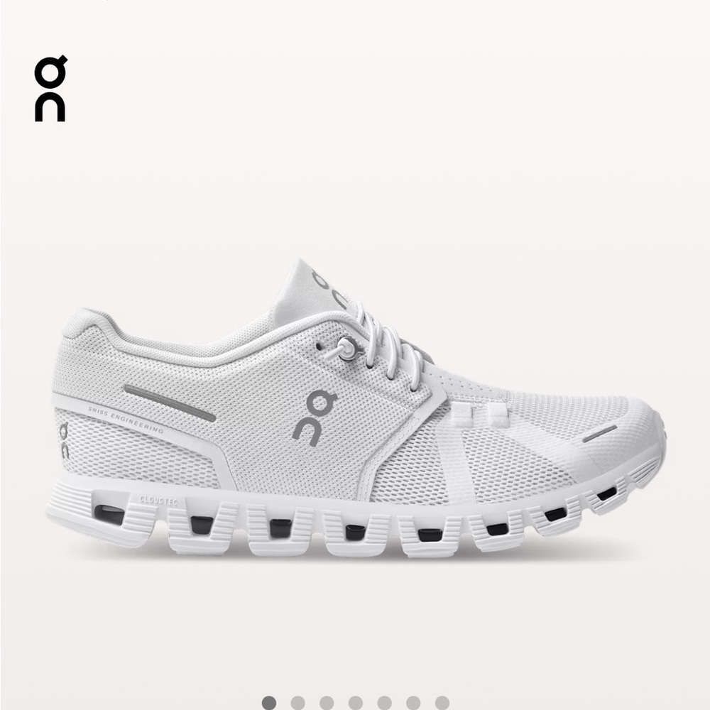 ON Cloud 5 sneakers in white